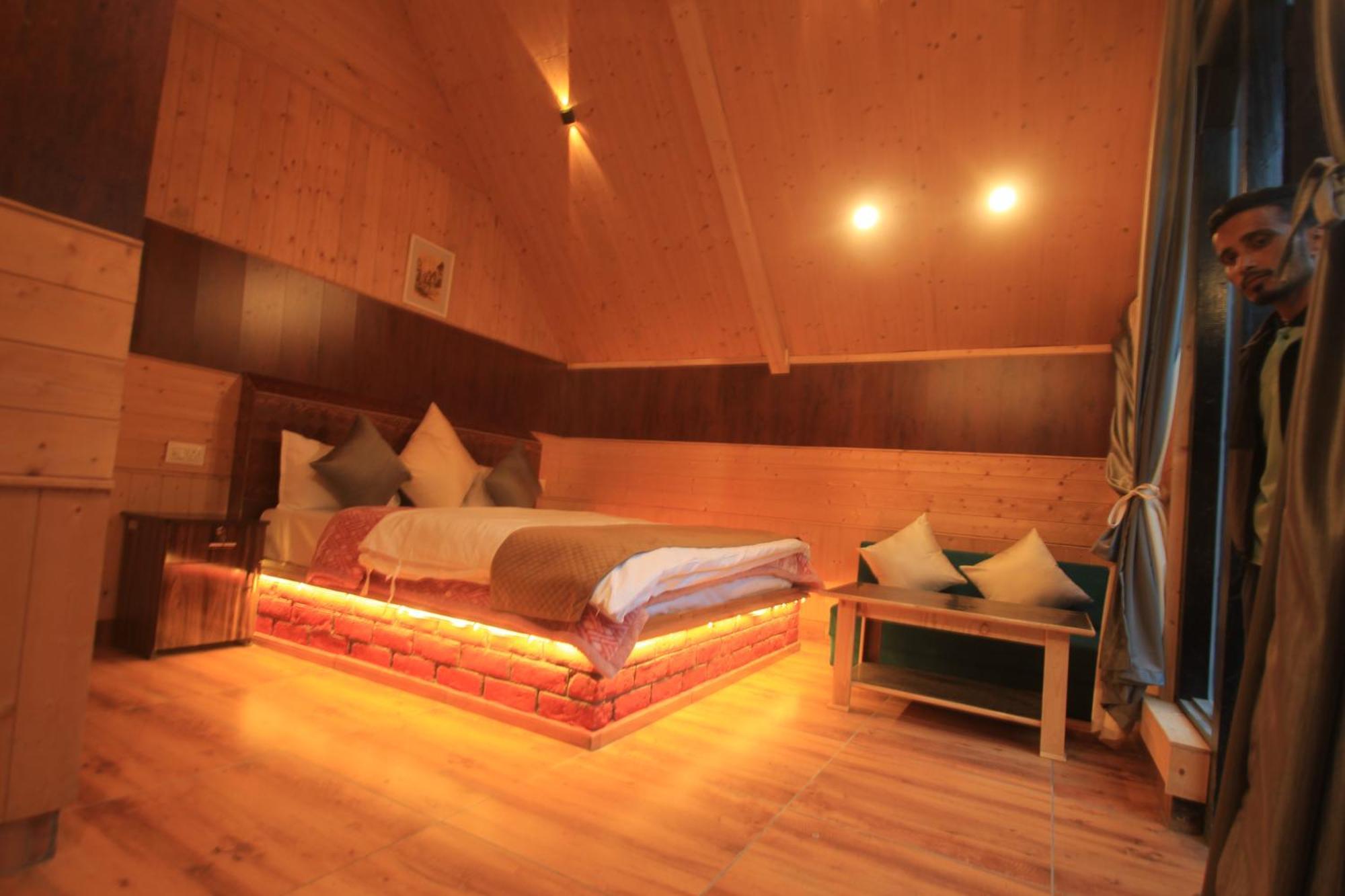 Sukoon Resort Banjar ภายนอก รูปภาพ